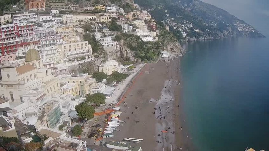 Позитано (Positano) времето уеб камера плаж и порт Салернски залив, църква, Италия (Italy), kamerite Free-WebCamBG